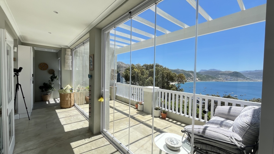 4 Bedroom Property for Sale in Simons Kloof Western Cape